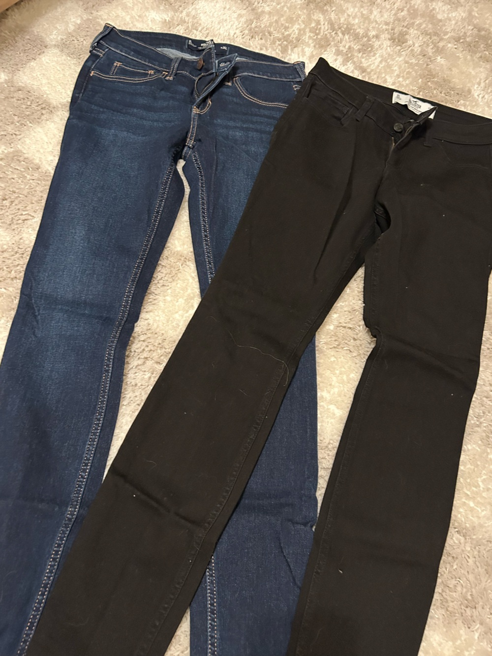 2 Pairs Hollister Low Rise Skinny